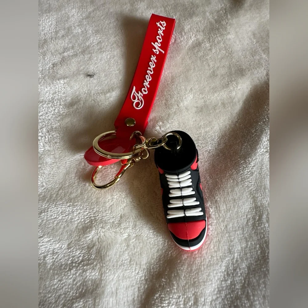 red nike shoe keychain - Picture 5 of 5